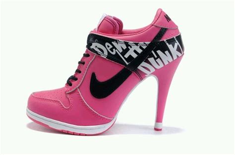 nike hakken roze